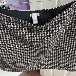 H&M Size 16 Houndstooth Skirt